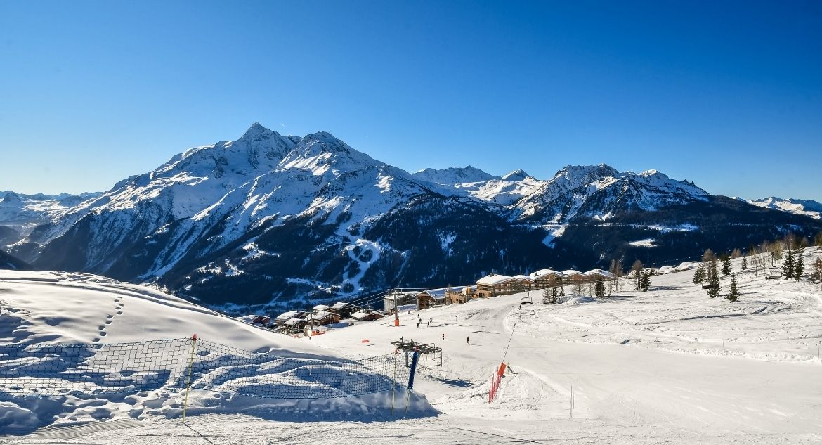 Panorama da estação de esqui La Rosière, entre a França e a Itália