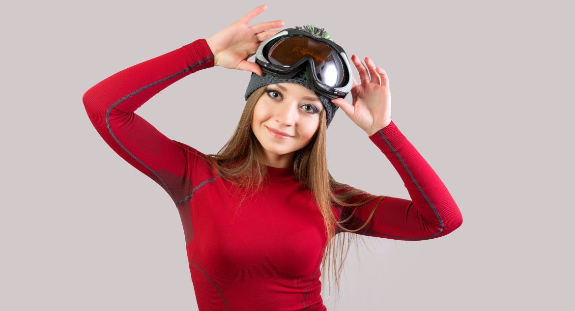Mulher com roupa segunda pele para ski