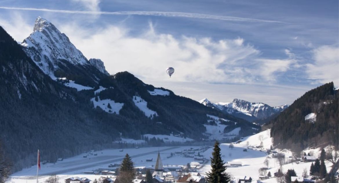 passeio de balão em Gstaad